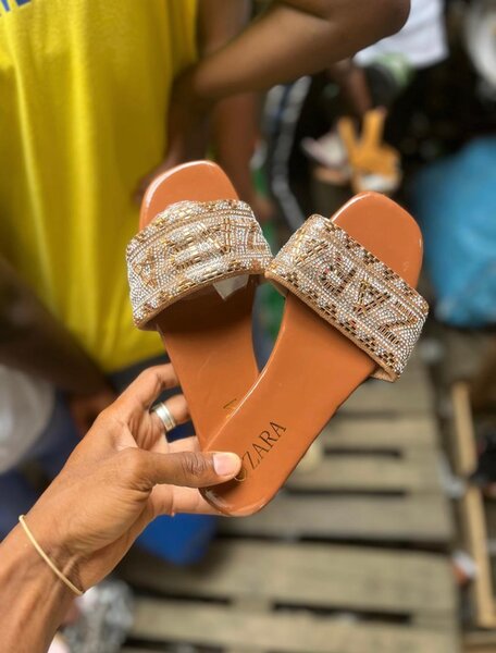 Sandales élégantes à strass