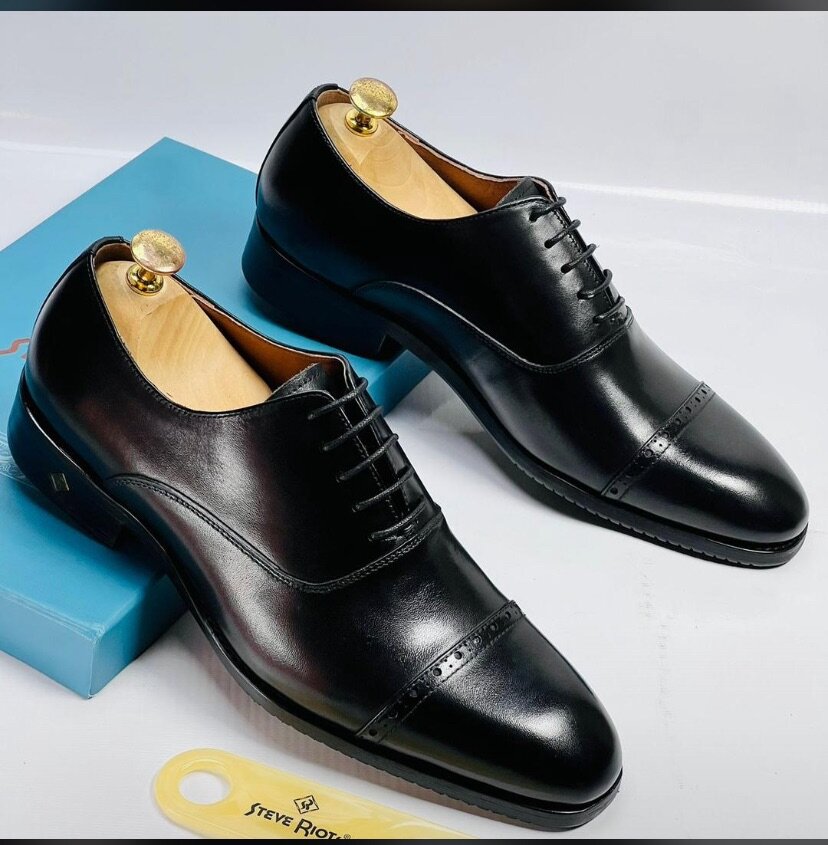 Mens executive shoe