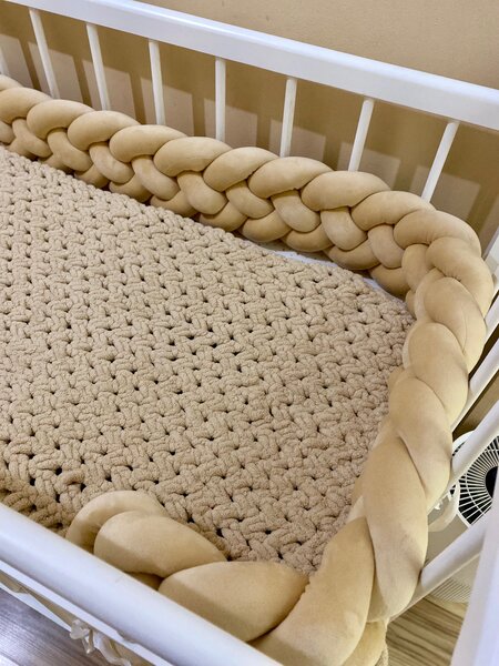 Кровать-манеж