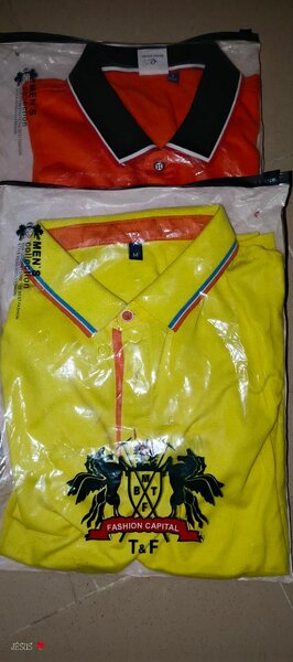 Polos colorés pour homme