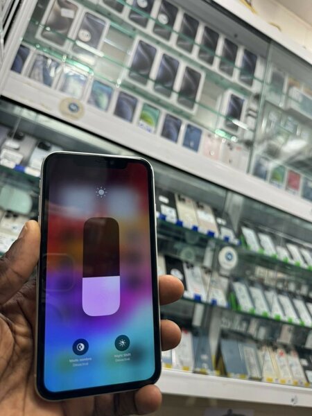 iPhone 11 Simple 64G Blanc