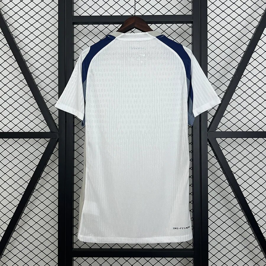 Tottenham domicile 25/26