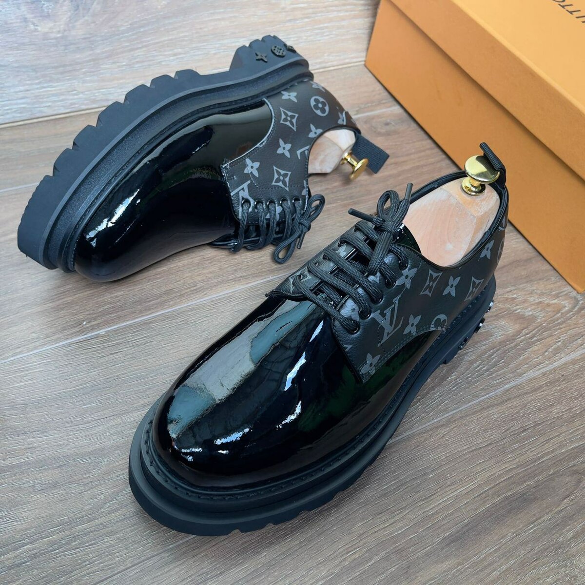 Chaussures élégantes en cuir