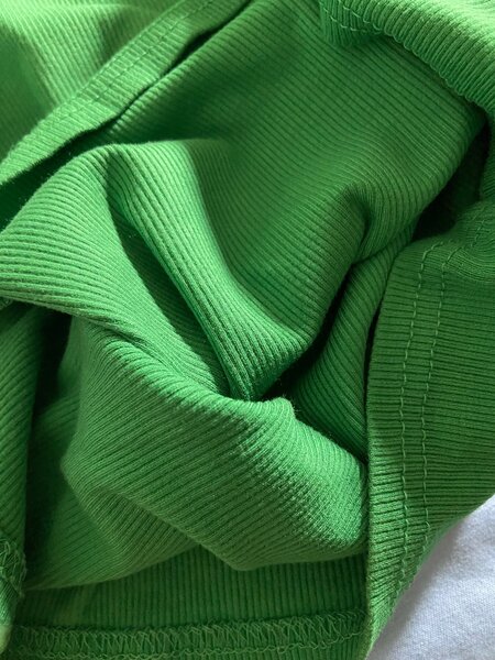 Petite robe verte moulante