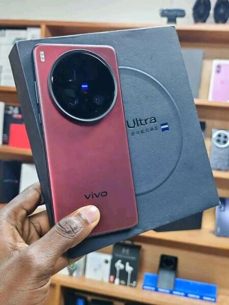 Vivo X200 Ultra Smartphone
