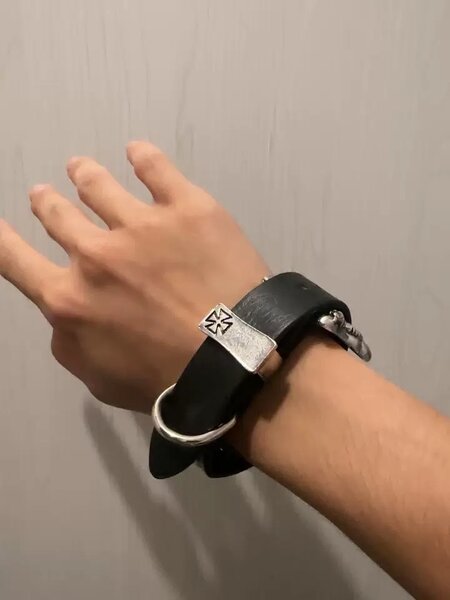 Bracelet cuir gothique