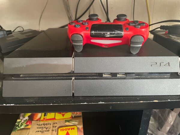 PlayStation 4 simple