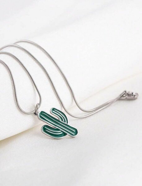 Collier avec pendentif cactus élégant