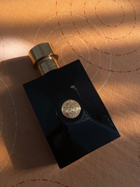 Parfum Noir Élegant