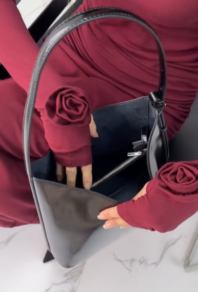 Сумка от бренда ZARA черная