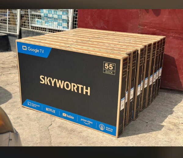 Skyworth 55 inches Digital satellite smart Tv