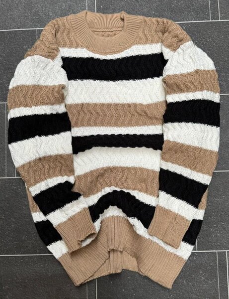 Pull rayé en tricot doux