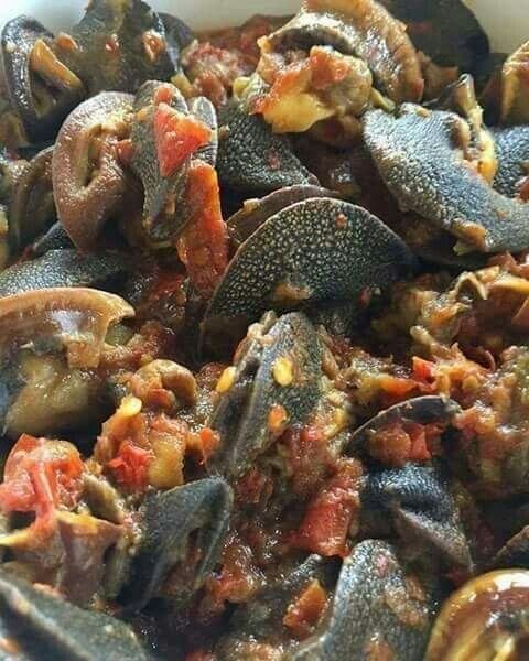 Escargots épicés à la sauce tomate