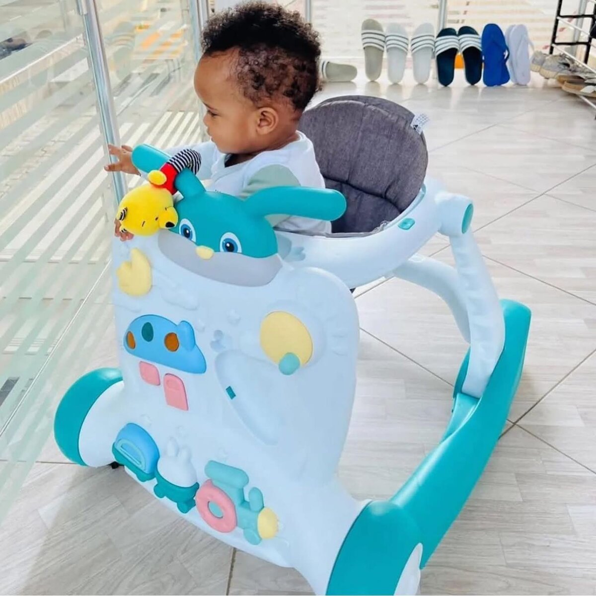 Trotteur bébé multi-activités