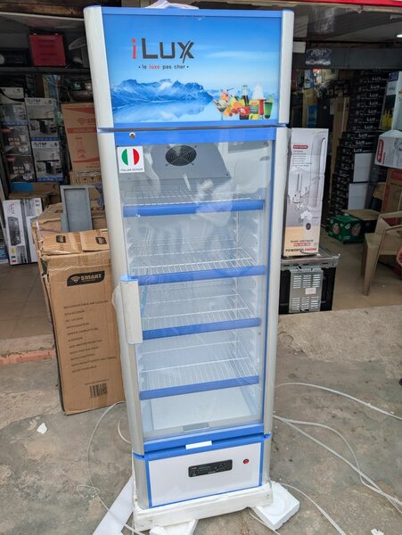 Réfrigérateur vitrine iLux 392L