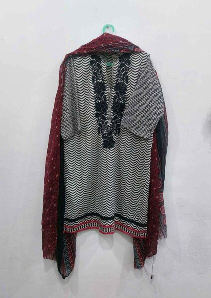 Beautiful stitched 2pc dress