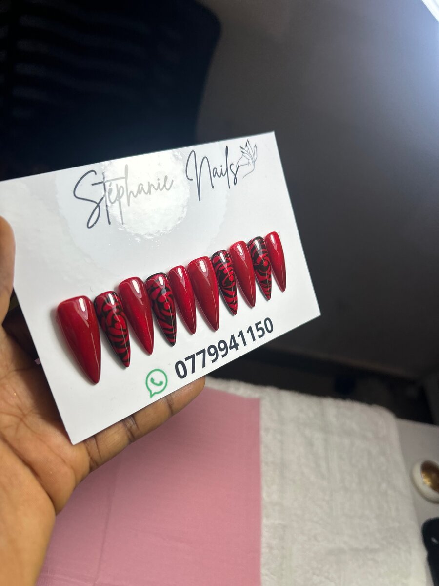 Ongles à Presser Stylés