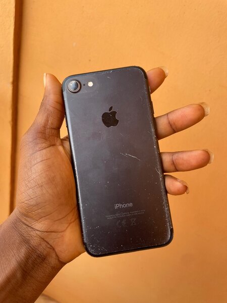 iPhone 7 32gb black