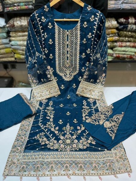 Khaddar 3 Pce Suit
