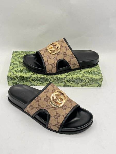 GUCCI SLIPPERS