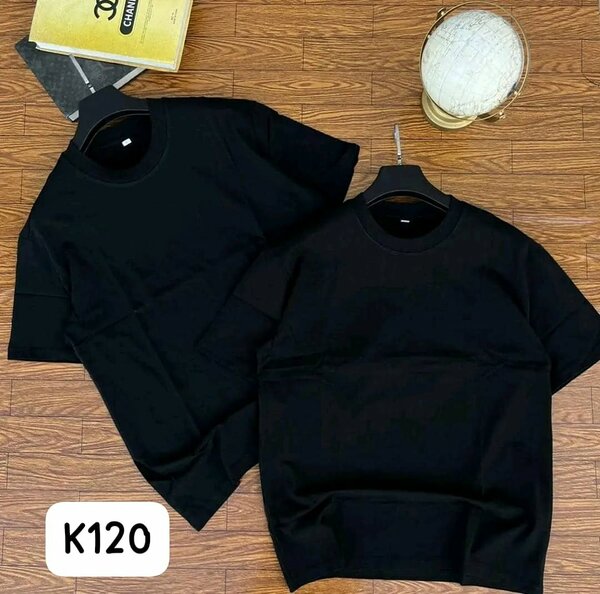 Stylish men's t-shirt black