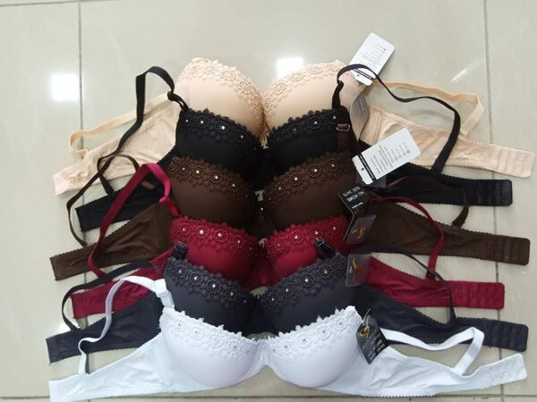 Soutien-gorge rembourré dentelle