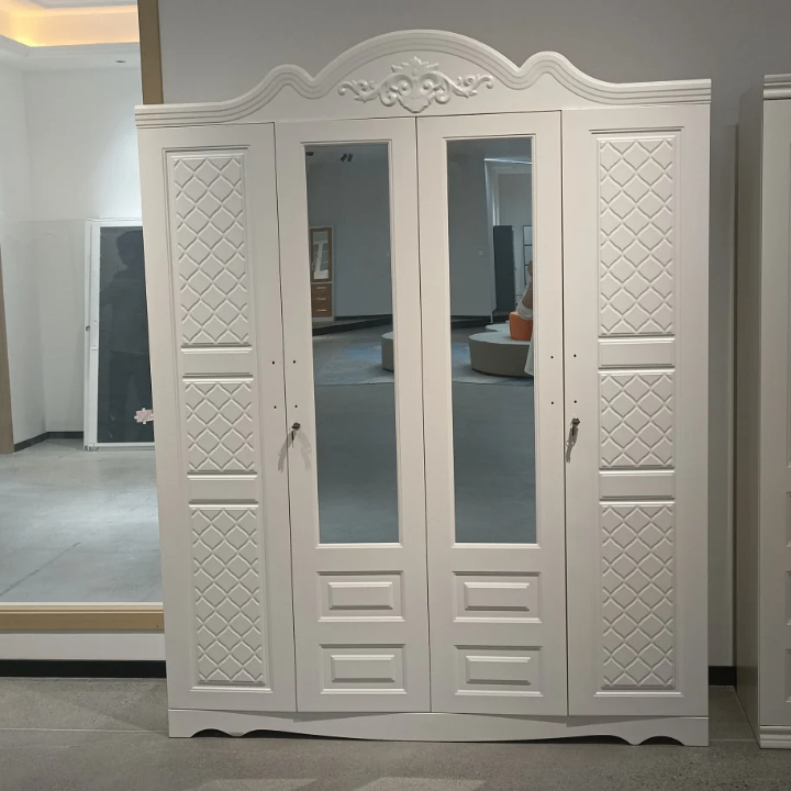 Armoire blanche élégante miroir