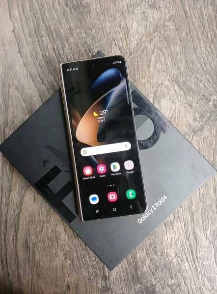 Samsung Galaxy Z Fold4