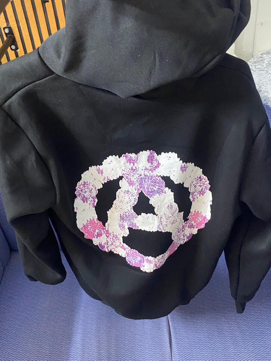 Sweat à capuche floral chic