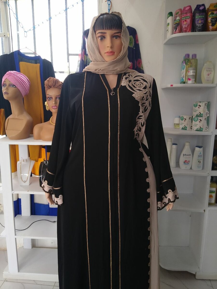 Luxury abaya