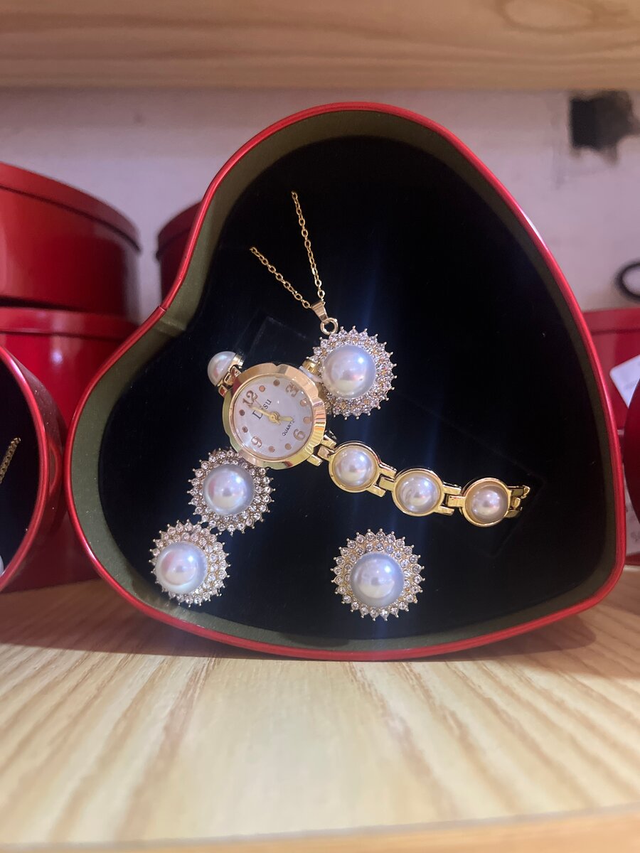 Parure Bijoux Éclat Perle Dorée