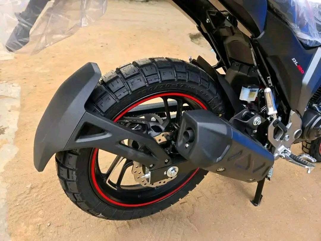 Moto Haouj DL250 puissante