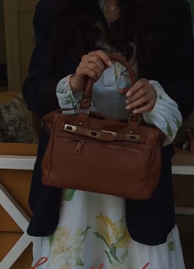 Сумочка выполнена с любовью из зернистой кожи Девочки , это 💯 % натуральная КОЖа