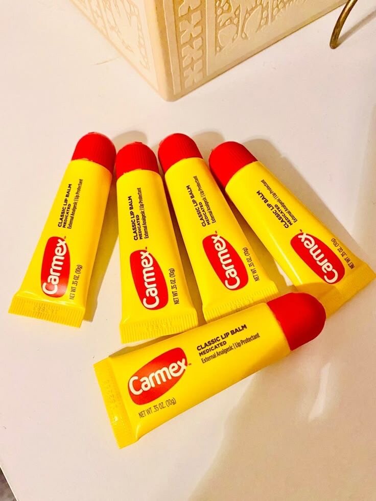 Carmex lip balm medicated available