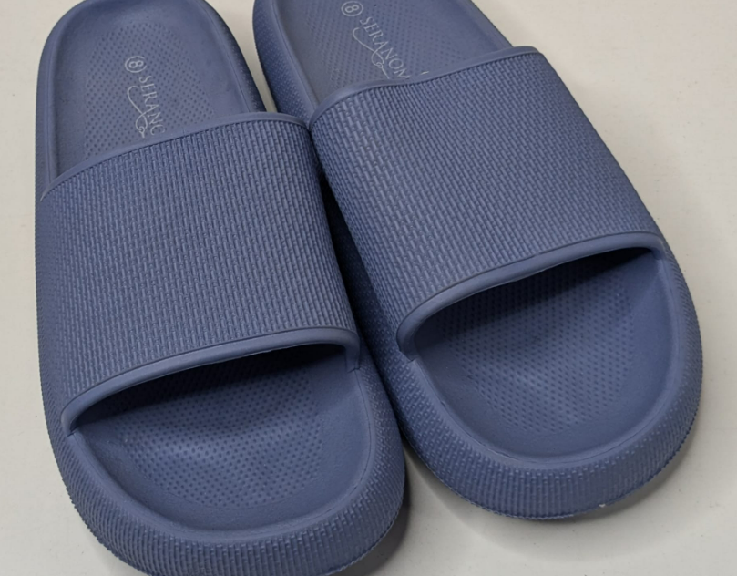 Cloud cushion slides