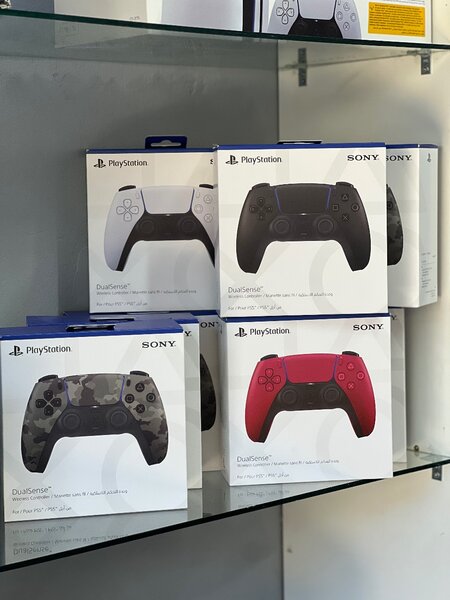 PS5 CONTROLLERS