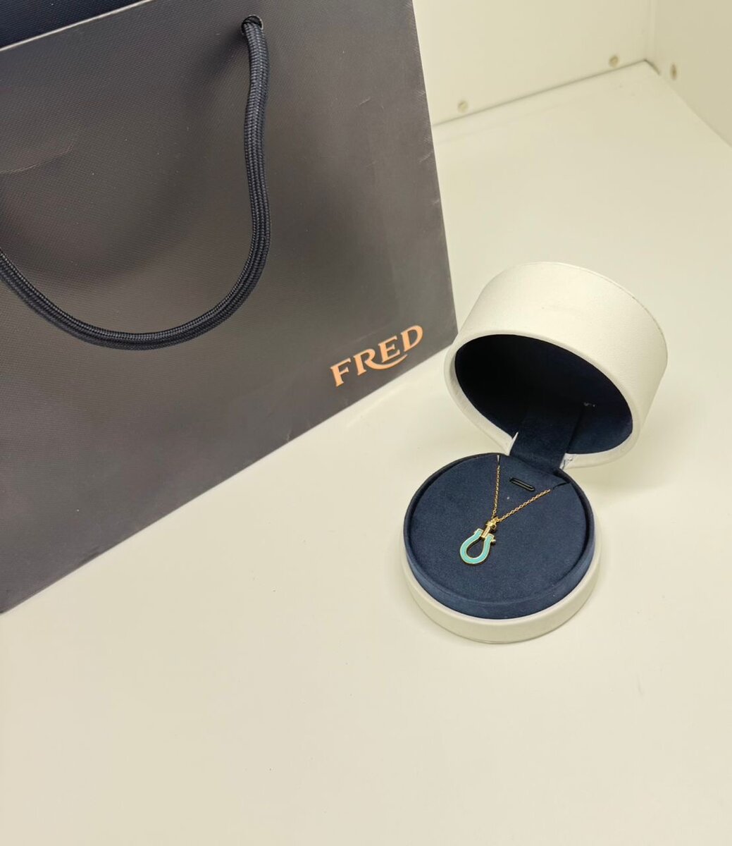 Collier élégant FRED