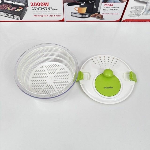 Essoreuse à salade pratique