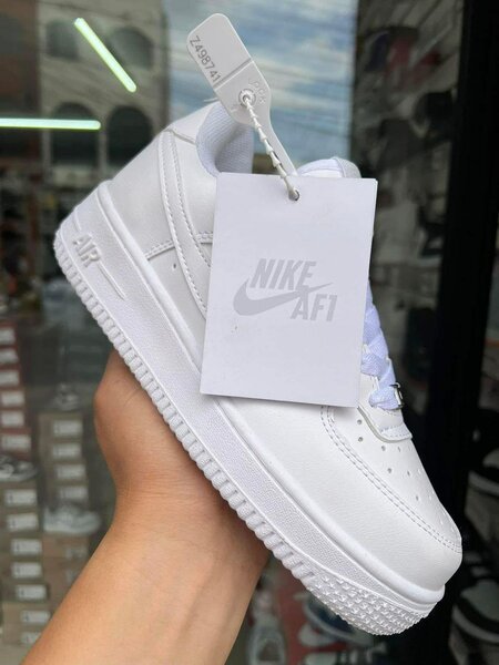 Nike AF1 Baskets Blanches