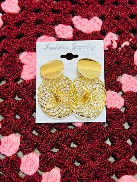 Boucles d'oreilles dorées spirales