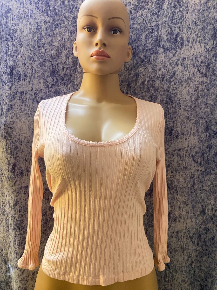 Pull côtelé rose doux