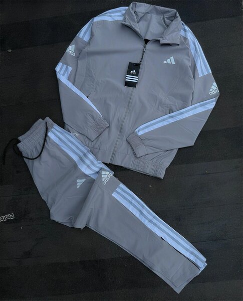 Ensemble de survêtement Adidas