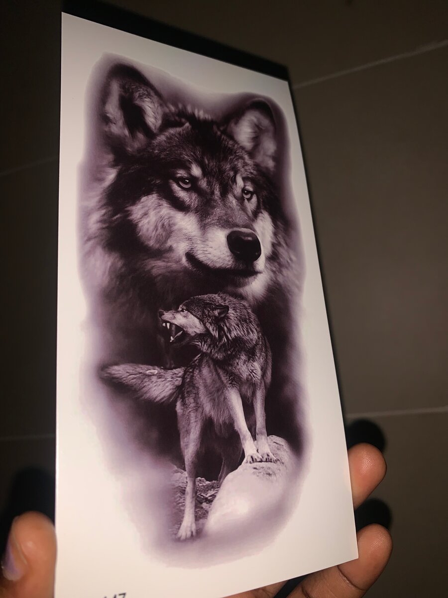 Tatouage temporaire loup
