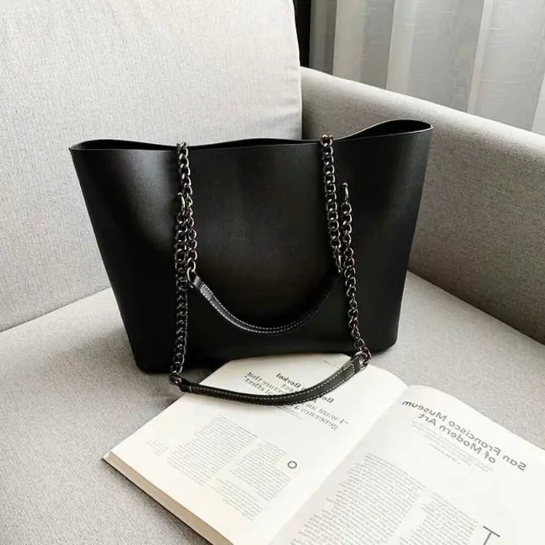 Sac fourre-tout en silicone.