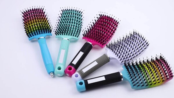 Brosses à cheveux ventilées colorées