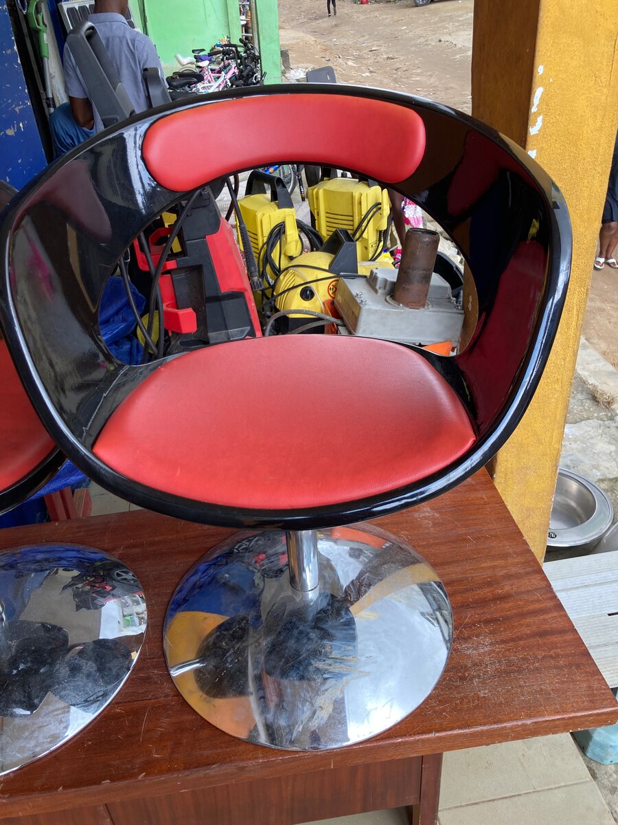 Tabourets de bar rouges modernes