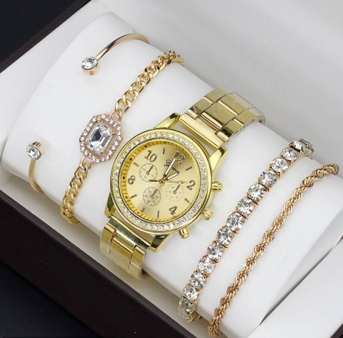 from abroad Gold Color Casual Ladies Quartz Wrist Watch