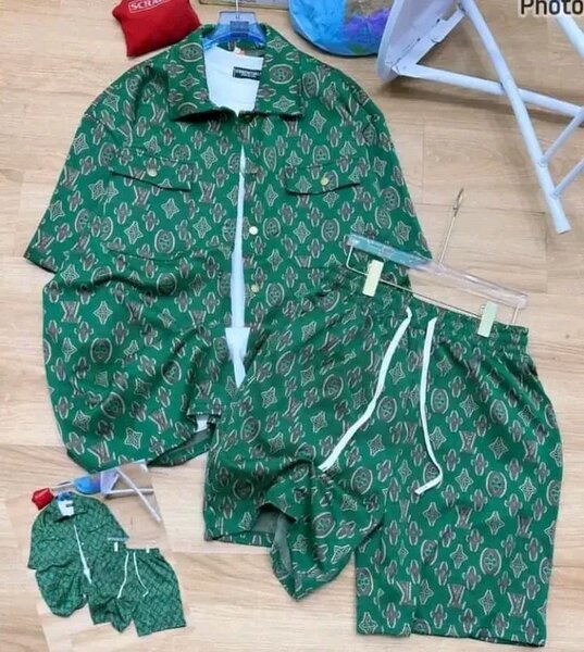 Men outfit too and down