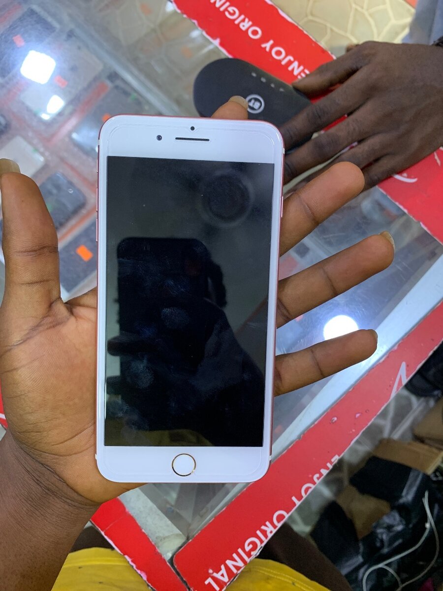 iPhone 7plus 128gig and Samsung Galaxy S8 256gig