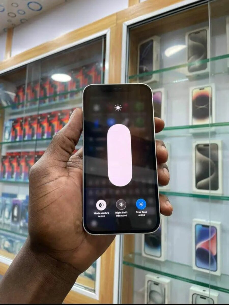 iPhone 12 Blanc 64 Go